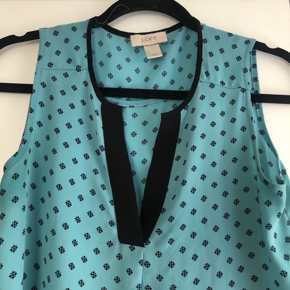 Ann Taylor Loft Patterned Black Trim Top